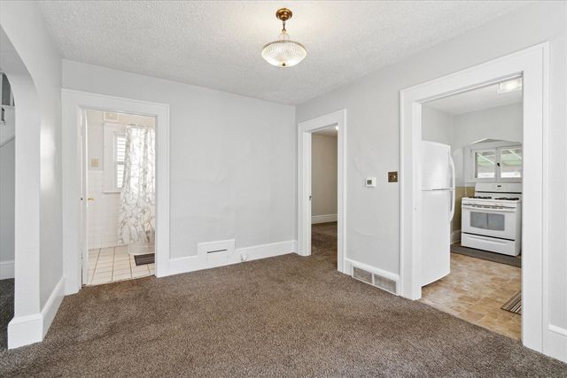 619 N State Street, Jackson, MI 49202