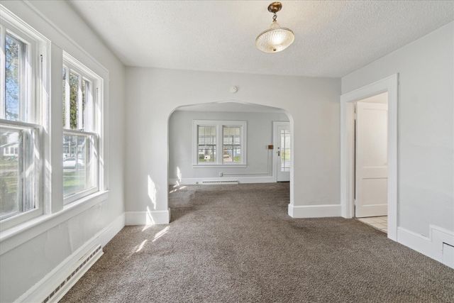 619 N State Street, Jackson, MI 49202