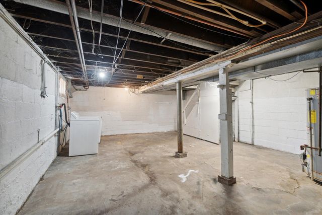 619 N State Street, Jackson, MI 49202