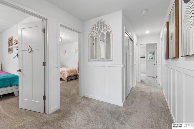 10218 Superior Drive, Papillion, NE 68046