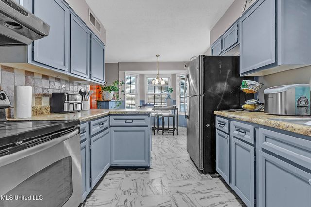 8524 Farmington Cove, Southaven, MS 38671