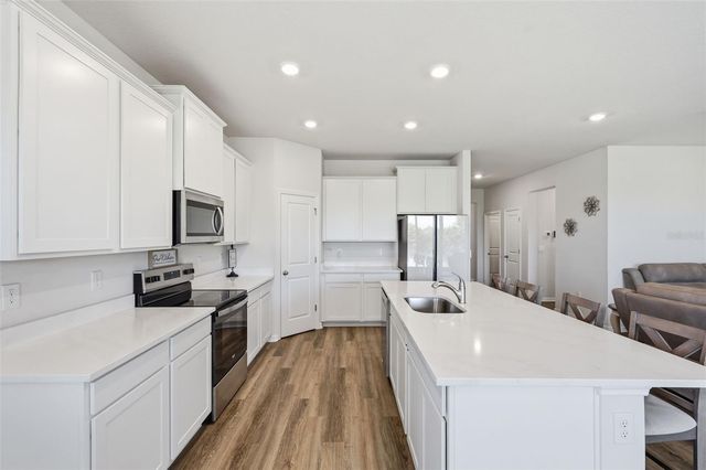 5640 SILVER MOONLIGHT DRIVE, Palmetto, FL 34221