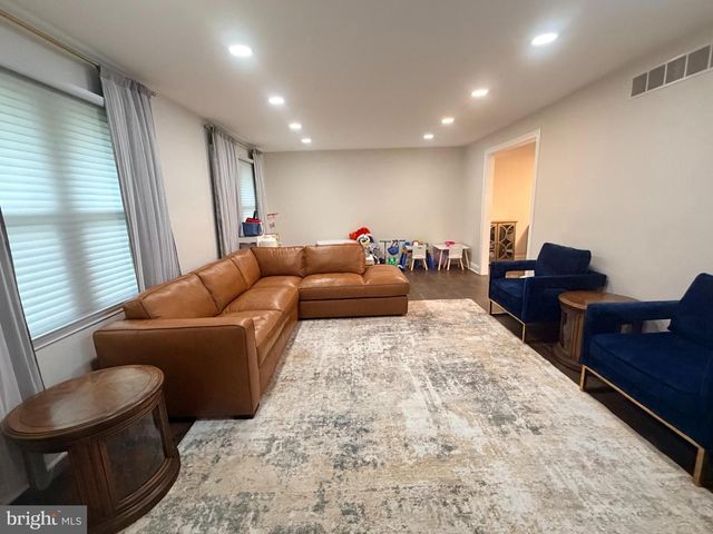 1905 LIMEKILN PIKE, Dresher, PA 19025