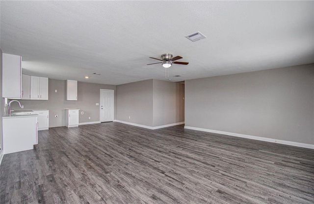 2221 Road 591501, Cleveland, TX 77327