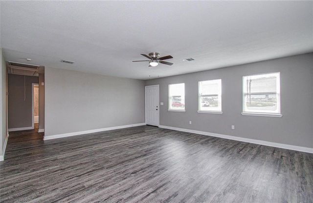 2221 Road 591501, Cleveland, TX 77327