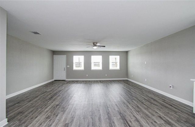 2221 Road 591501, Cleveland, TX 77327