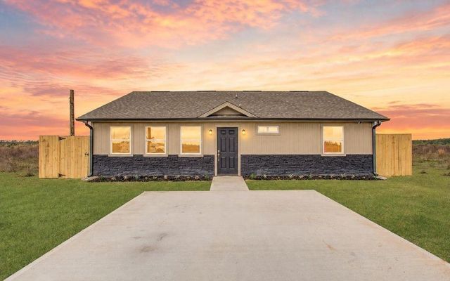 2221 Road 591501, Cleveland, TX 77327