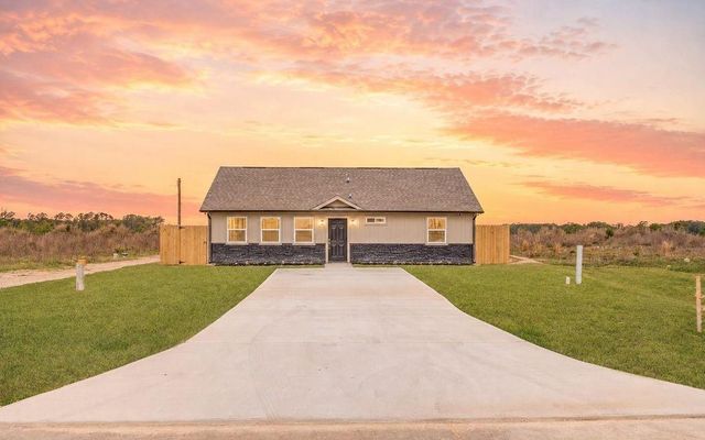 2221 Road 591501, Cleveland, TX 77327