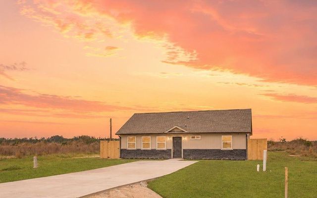 2221 Road 591501, Cleveland, TX 77327