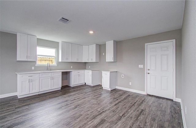 2221 Road 591501, Cleveland, TX 77327