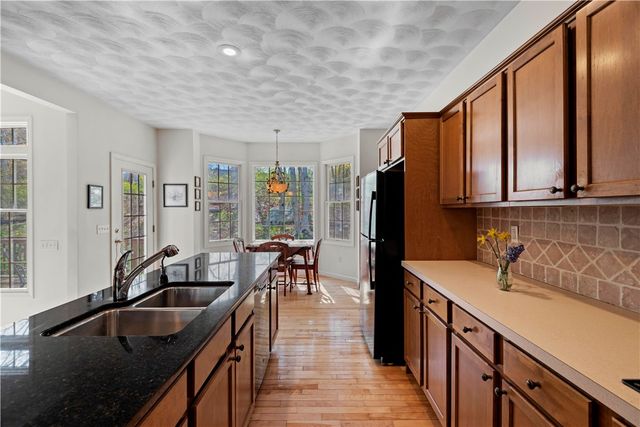 32 Trolley Lane, Westerly, RI 02891