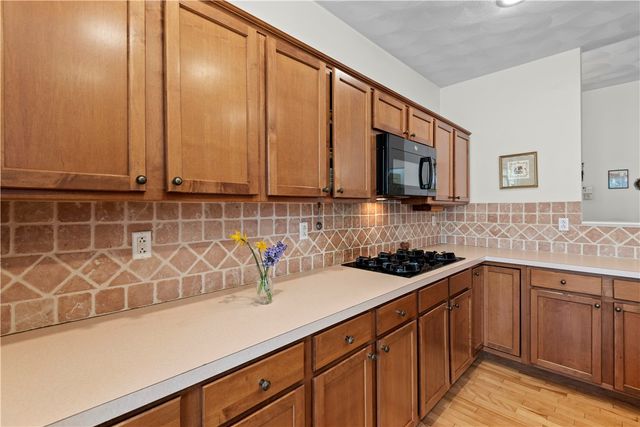 32 Trolley Lane, Westerly, RI 02891