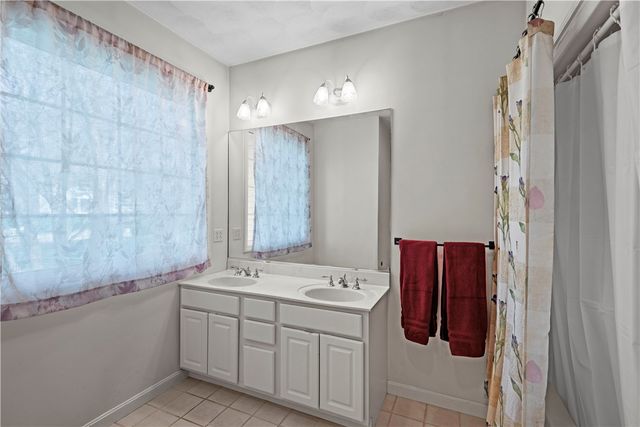 32 Trolley Lane, Westerly, RI 02891