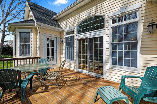 32 Trolley Lane, Westerly, RI 02891