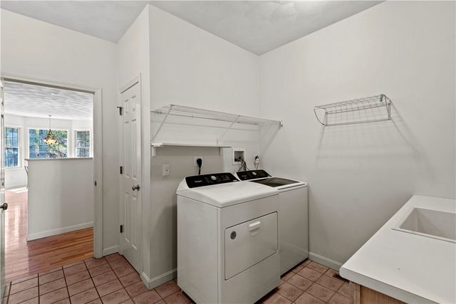 32 Trolley Lane, Westerly, RI 02891