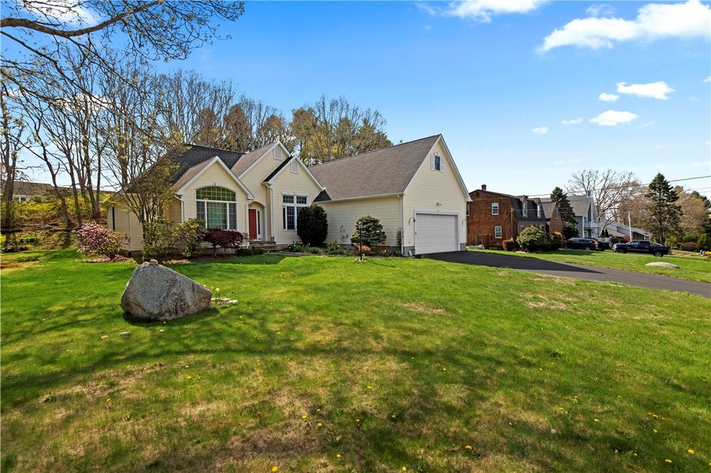 32 Trolley Lane, Westerly, RI 02891