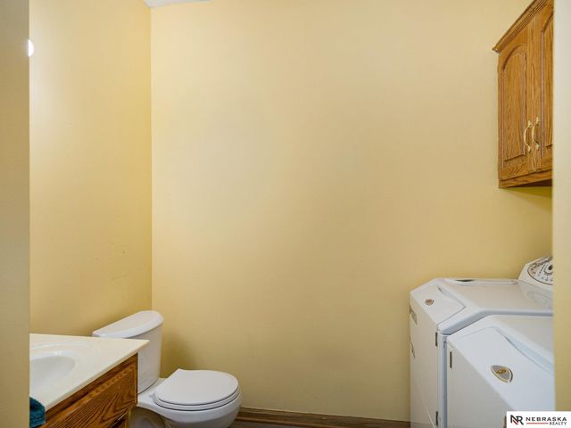 1942 N 151 Plaza, Omaha, NE 68154