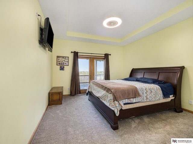 1942 N 151 Plaza, Omaha, NE 68154