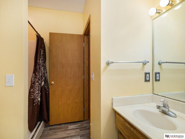 1942 N 151 Plaza, Omaha, NE 68154