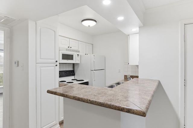 6734 Quail Hollow Ct Apt 1, Memphis, TN 38120