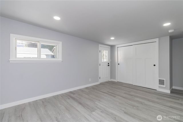 11244 10th Ave S, Seattle, WA 98168