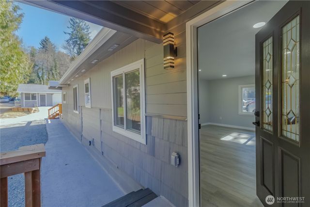 11244 10th Ave S, Seattle, WA 98168