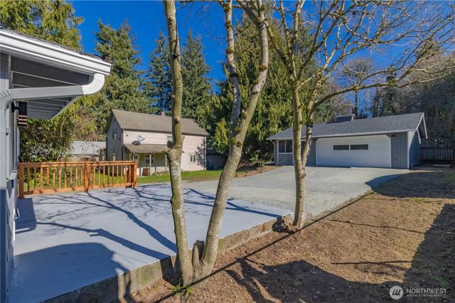 11244 10th Ave S, Seattle, WA 98168