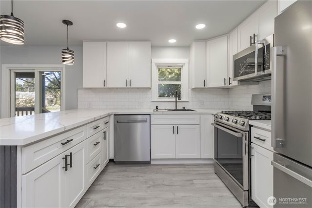 11244 10th Ave S, Seattle, WA 98168