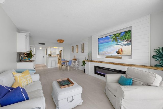 100 Paradise Harbour Boulevard 307, North Palm Beach, FL 33408