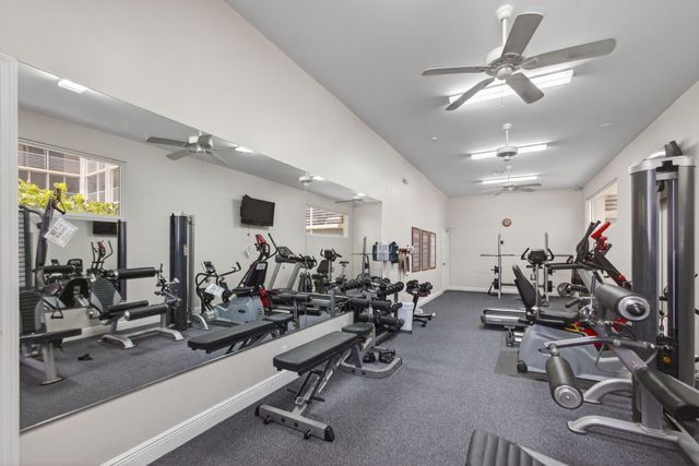 100 Paradise Harbour Boulevard 307, North Palm Beach, FL 33408