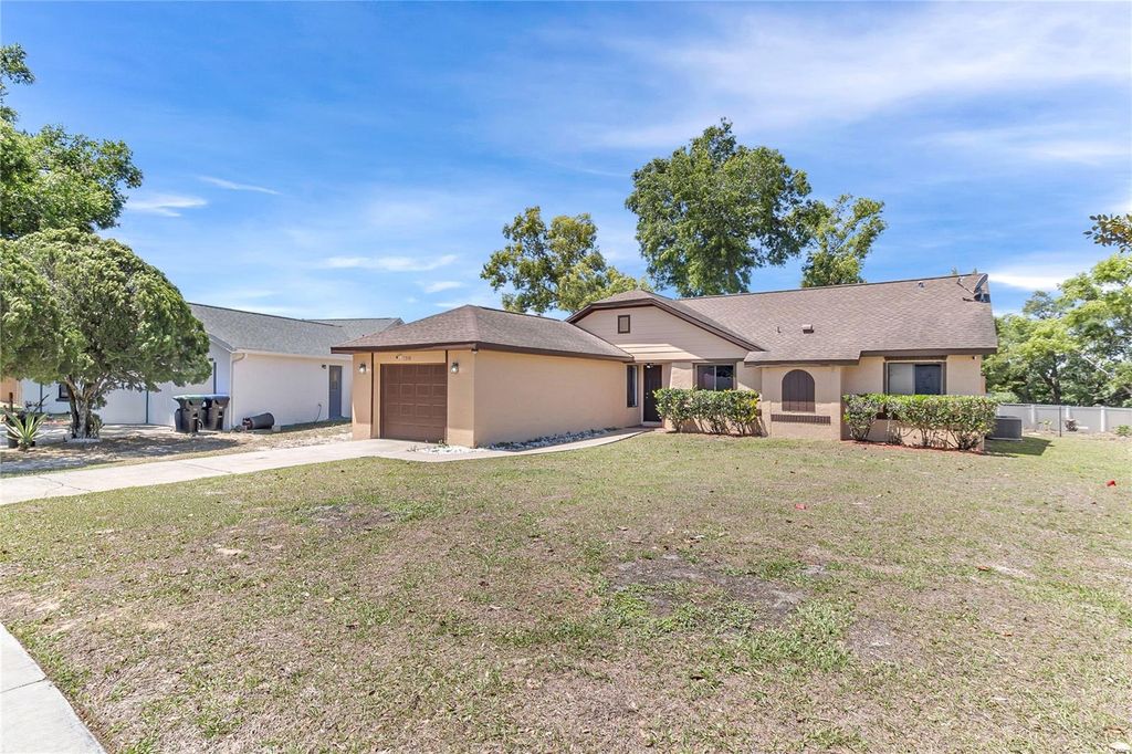 Image 2 of property listing at 7316 RADIANT CIRCLE, Orlando, FL 32810