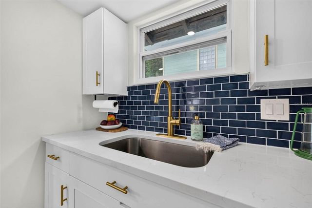 629 6TH AVENUE N, St Petersburg, FL 33701