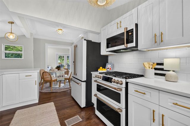 629 6TH AVENUE N, St Petersburg, FL 33701