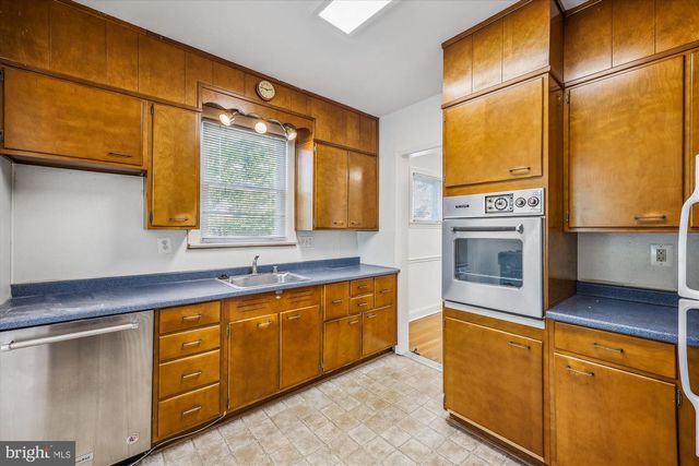 212 FREDERICK AVE S, Gaithersburg, MD 20877