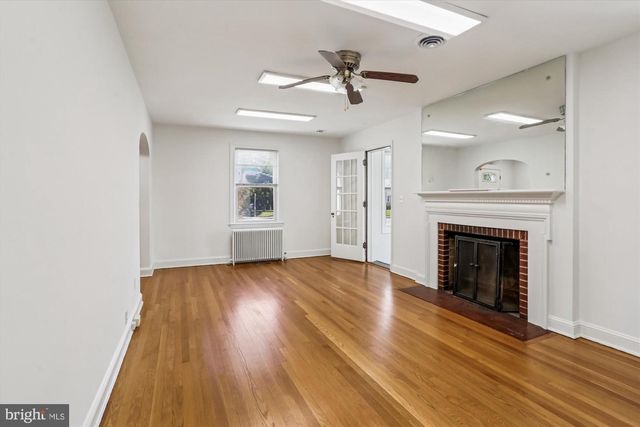212 FREDERICK AVE S, Gaithersburg, MD 20877