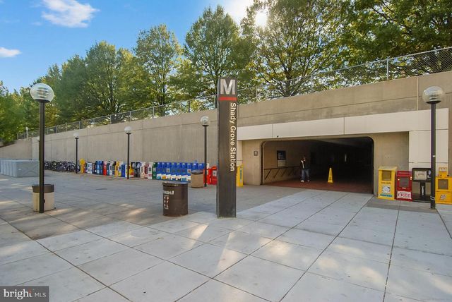 212 FREDERICK AVE S, Gaithersburg, MD 20877