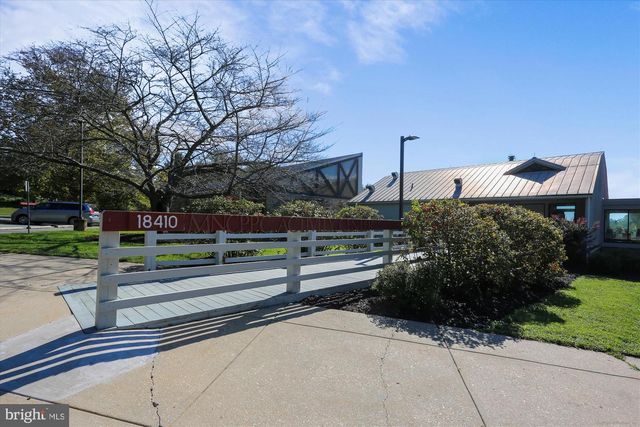 212 FREDERICK AVE S, Gaithersburg, MD 20877