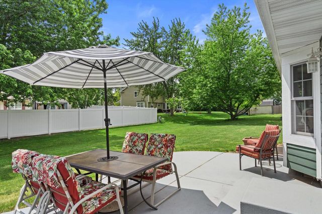 2525 Antoinette TRAIL, Racine, WI 53402