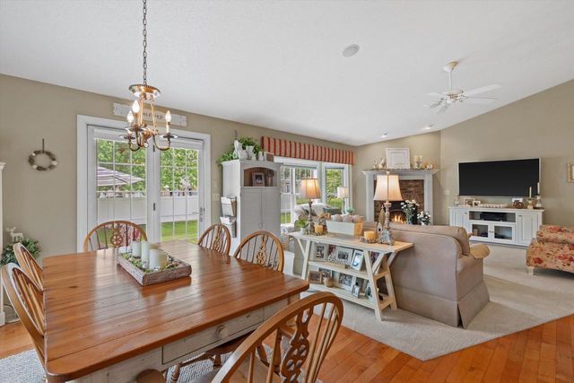 2525 Antoinette TRAIL, Racine, WI 53402