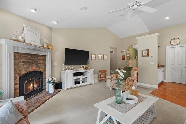 2525 Antoinette TRAIL, Racine, WI 53402