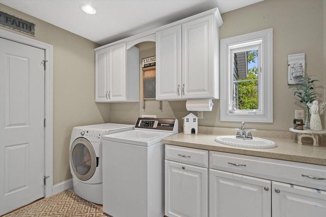 2525 Antoinette TRAIL, Racine, WI 53402