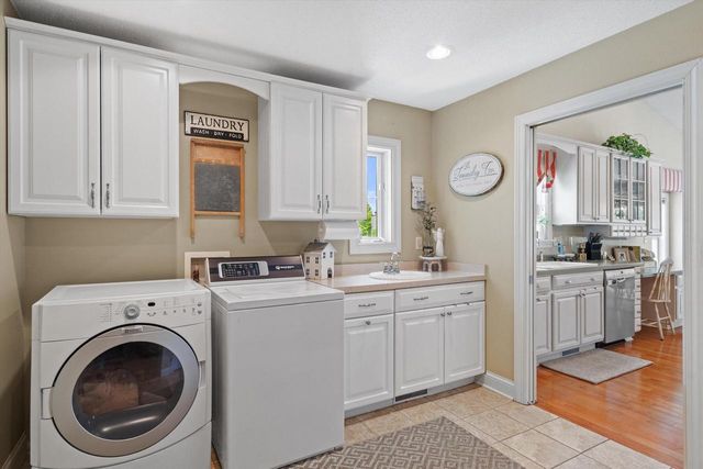 2525 Antoinette TRAIL, Racine, WI 53402