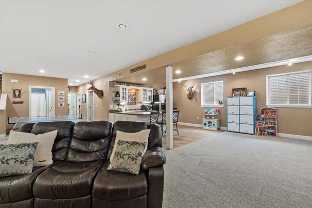 2525 Antoinette TRAIL, Racine, WI 53402