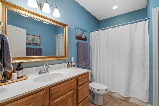 2525 Antoinette TRAIL, Racine, WI 53402