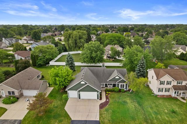 2525 Antoinette TRAIL, Racine, WI 53402