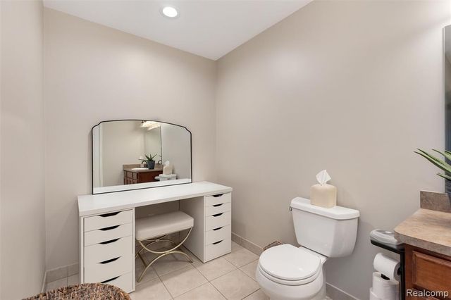 26167 Captains Landing, New Baltimore, MI 48051