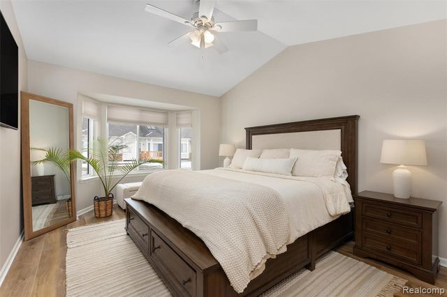 26167 Captains Landing, New Baltimore, MI 48051