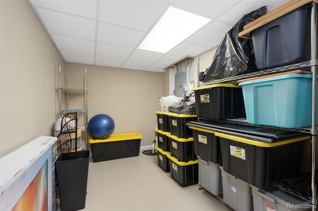 26167 Captains Landing, New Baltimore, MI 48051