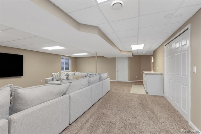 26167 Captains Landing, New Baltimore, MI 48051