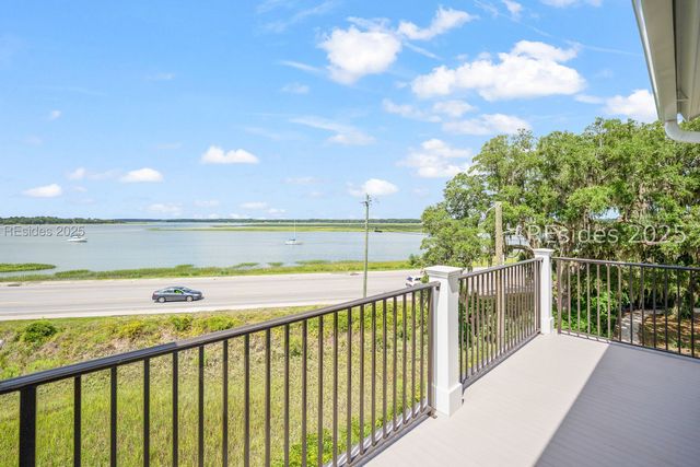 112 Whitehall Dr, Beaufort, SC 29907